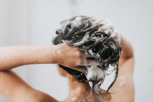 Como Escolher o Shampoo Ideal para o Seu Tipo de Cabelo